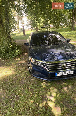 Седан Volkswagen Passat 2021 в Миргороде