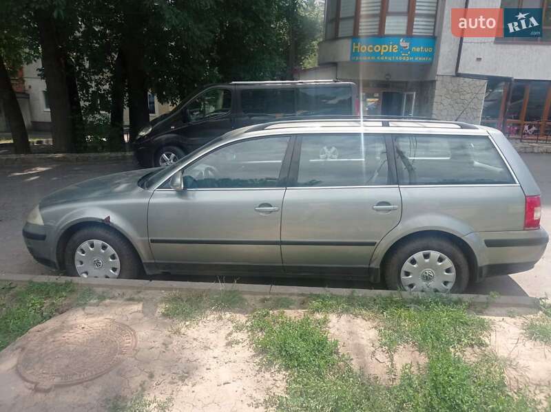 Універсал Volkswagen Passat 2004 в Хмельницькому