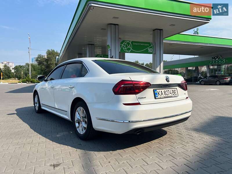 Седан Volkswagen Passat 2016 в Києві