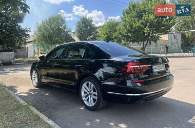 Седан Volkswagen Passat 2018 в 