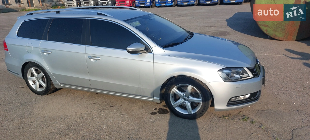 2011 Volkswagen Passat - мініатюра 24