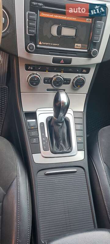 Универсал Volkswagen Passat 2012 в Виннице