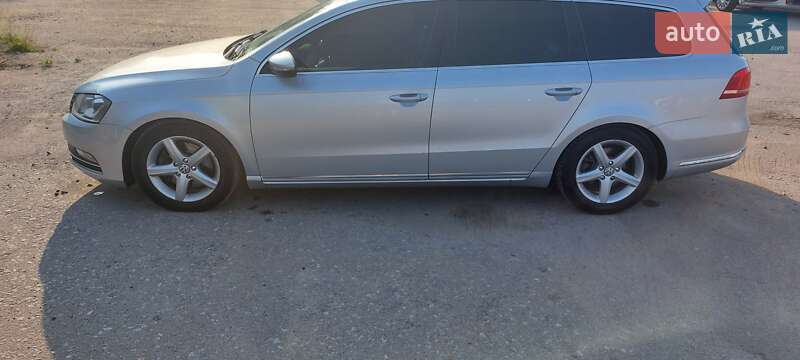 Универсал Volkswagen Passat 2012 в Виннице