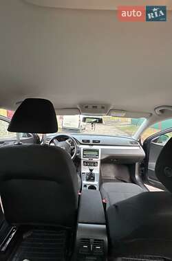 Универсал Volkswagen Passat 2011 в Золотоноше