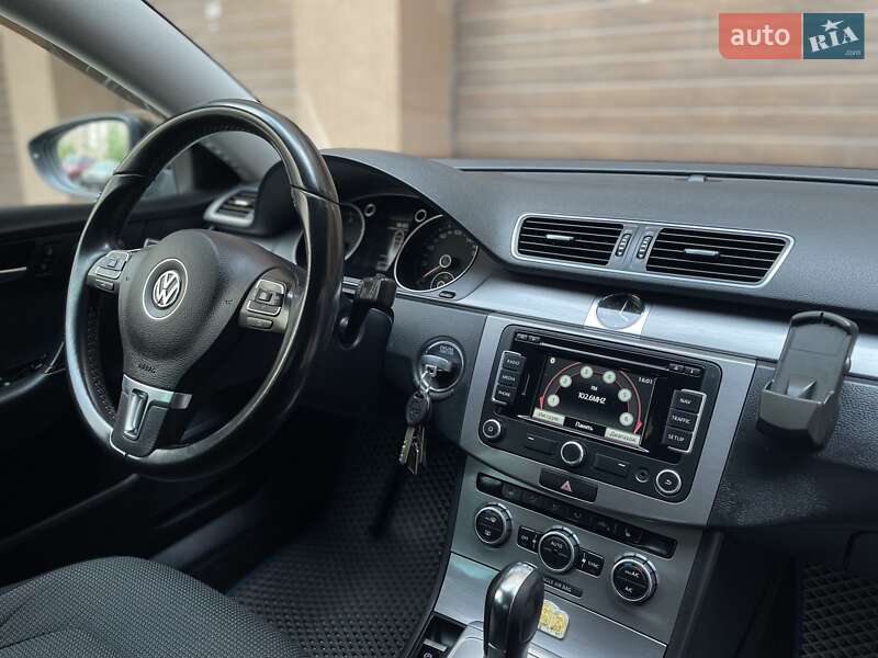Универсал Volkswagen Passat 2014 в Виннице