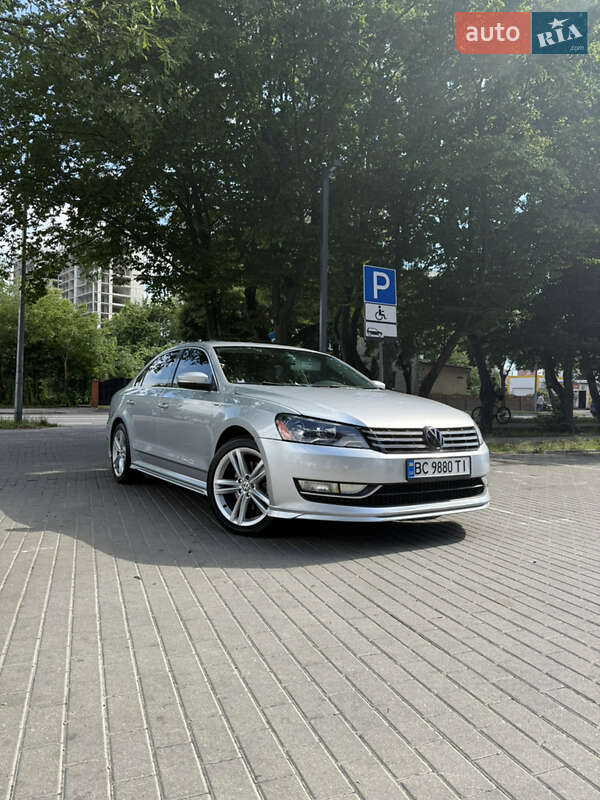 Седан Volkswagen Passat 2015 в 