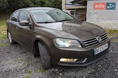 Седан Volkswagen Passat 2012 в Тернополе
