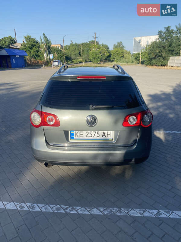 Универсал Volkswagen Passat 2006 в Апостолово