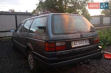 Універсал Volkswagen Passat 1990 в Ратному