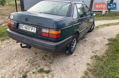 Седан Volkswagen Passat 1989 в Дрогобыче