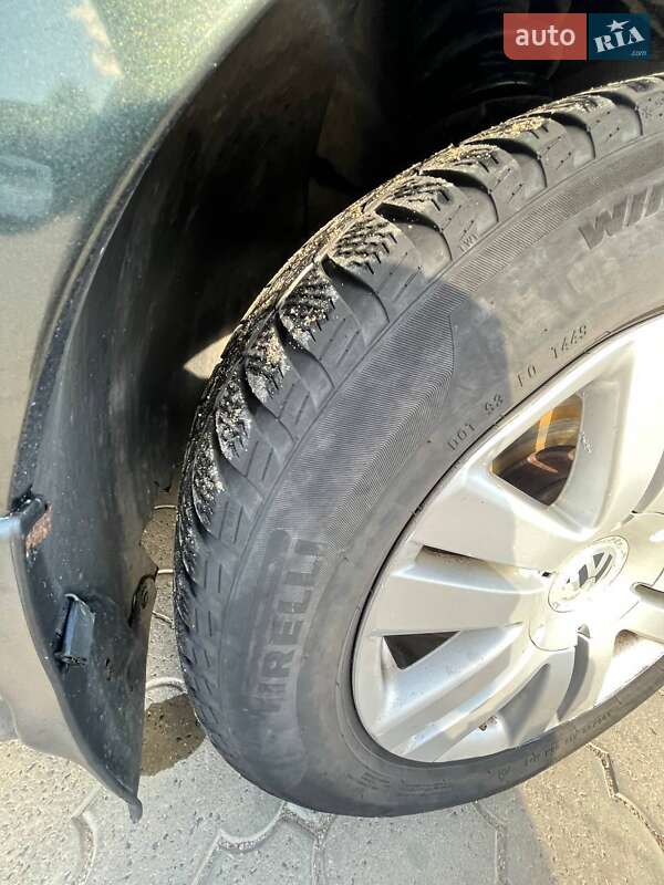 Седан Volkswagen Passat 2006 в Одессе