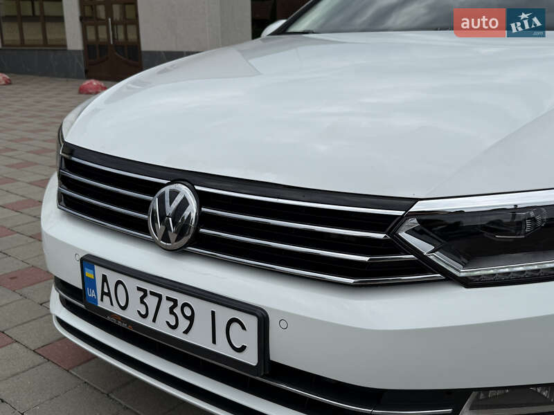 Седан Volkswagen Passat 2015 в Иршаве