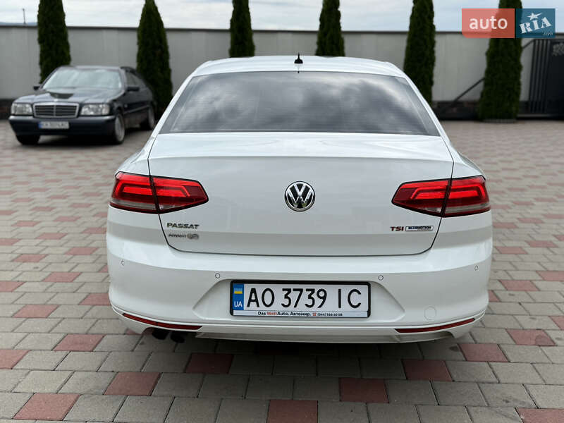 Седан Volkswagen Passat 2015 в Иршаве
