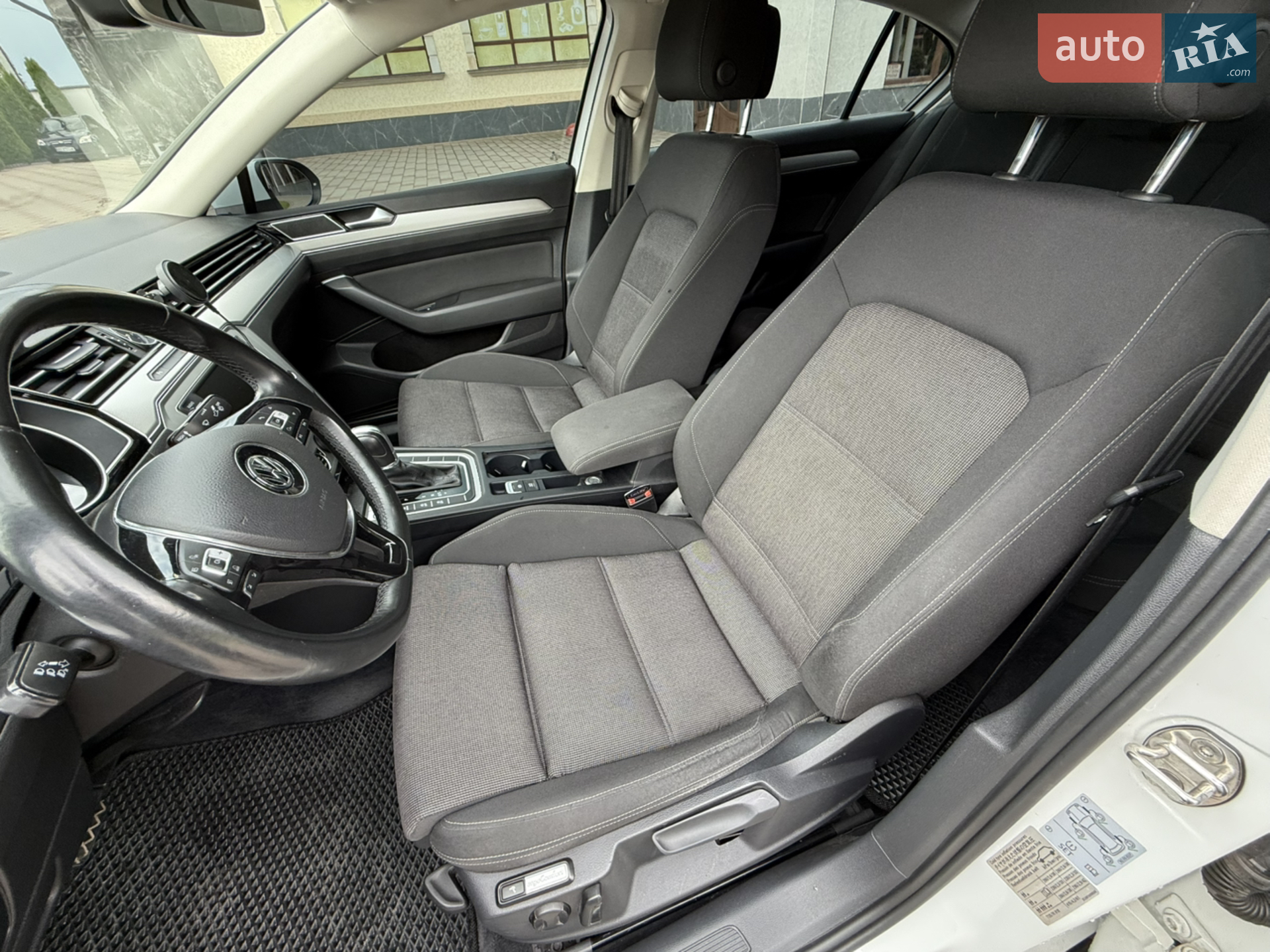 2015 Volkswagen Passat - мініатюра 36