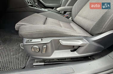 Седан Volkswagen Passat 2015 в Иршаве