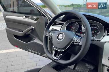 Універсал Volkswagen Passat 2015 в Хусті