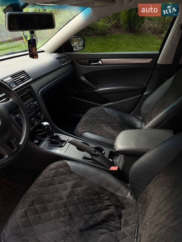 Седан Volkswagen Passat 2014 в Софиевской Борщаговке