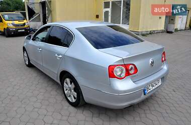 Седан Volkswagen Passat 2005 в 