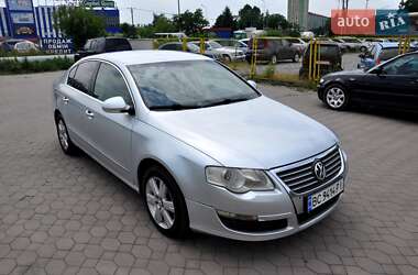 Седан Volkswagen Passat 2005 в 