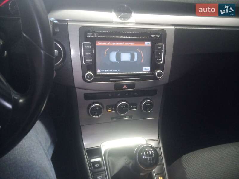 Седан Volkswagen Passat 2013 в Хмельницькому