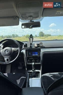 Седан Volkswagen Passat 2012 в 