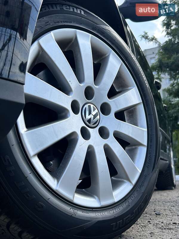 Универсал Volkswagen Passat 2010 в Сумах
