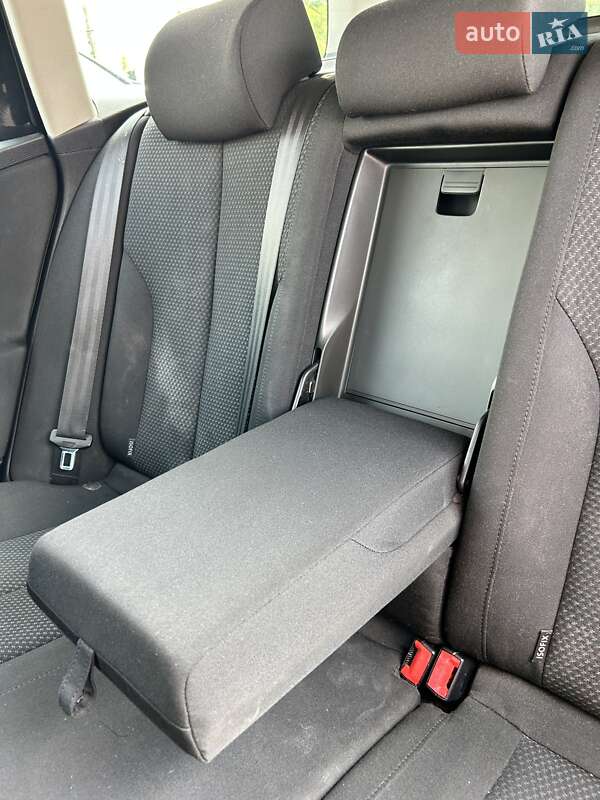 Универсал Volkswagen Passat 2010 в Сумах