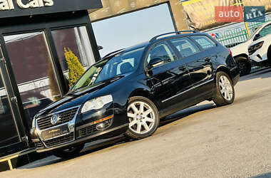 Універсал Volkswagen Passat 2006 в Харкові