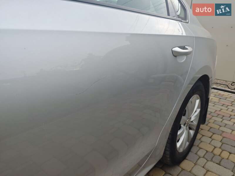 Седан Volkswagen Passat 2012 в Сторожинце