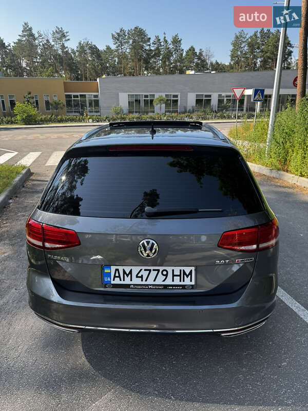 Універсал Volkswagen Passat 2017 в Житомирі