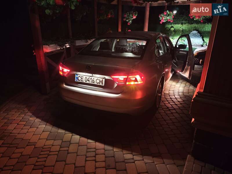 Седан Volkswagen Passat 2012 в Сторожинце