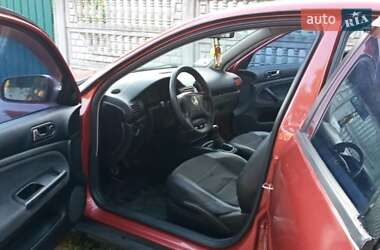Седан Volkswagen Passat 1998 в 