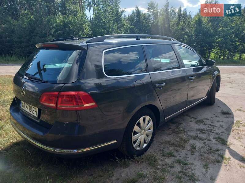 Универсал Volkswagen Passat 2012 в Радомышле