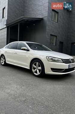 Седан Volkswagen Passat 2012 в Броварах