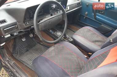 Хэтчбек Volkswagen Passat 1987 в Ярмолинцах
