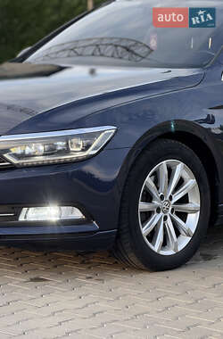 Седан Volkswagen Passat 2015 в 