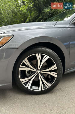 Седан Volkswagen Passat 2021 в 