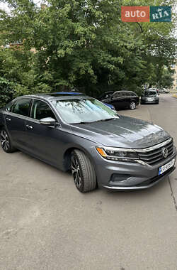 Седан Volkswagen Passat 2021 в 