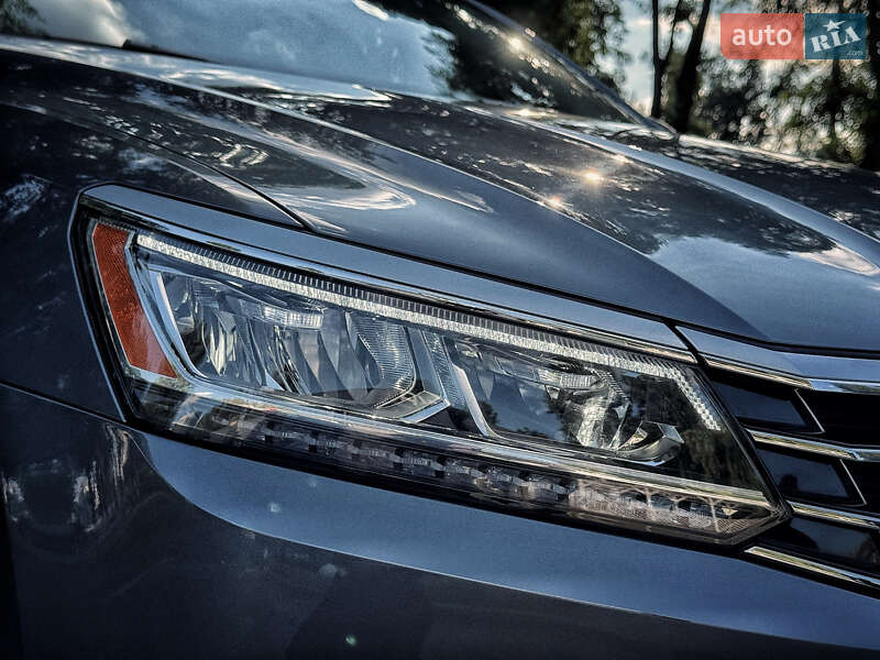 Седан Volkswagen Passat 2016 в Києві