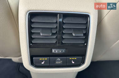 Седан Volkswagen Passat 2017 в 