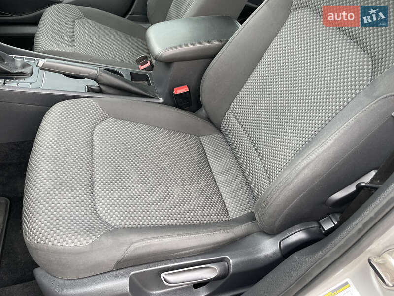 Седан Volkswagen Passat 2012 в Шумске