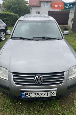 Седан Volkswagen Passat 2001 в Стрые
