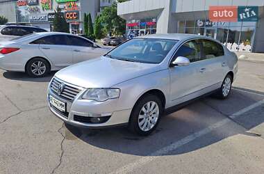 Седан Volkswagen Passat 2010 в Днепре