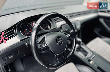 Седан Volkswagen Passat 2016 в 