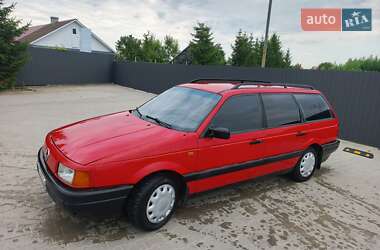Універсал Volkswagen Passat 1988 в Ланівці