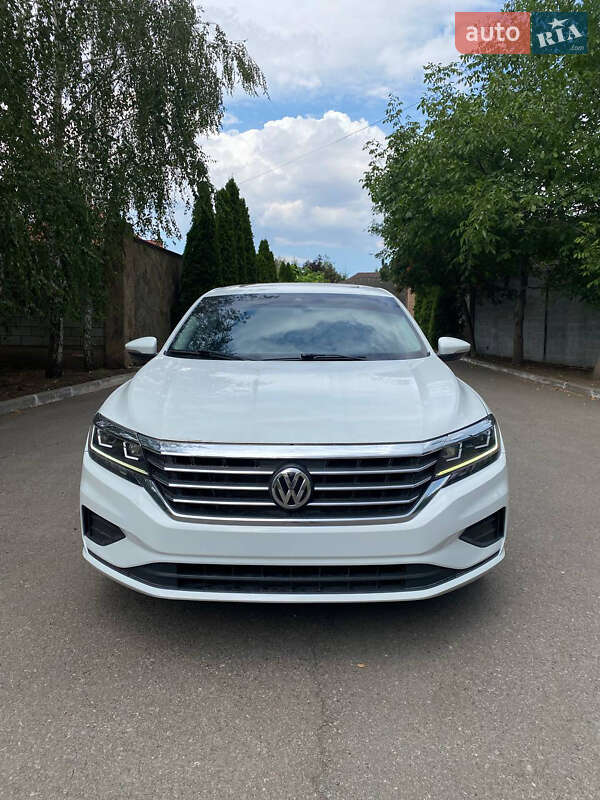 Седан Volkswagen Passat 2021 в Кривом Роге