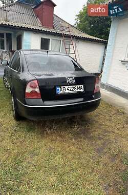 Седан Volkswagen Passat 2005 в Погребище