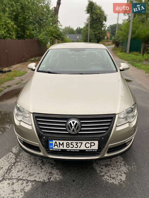 Седан Volkswagen Passat 2008 в Звягелі