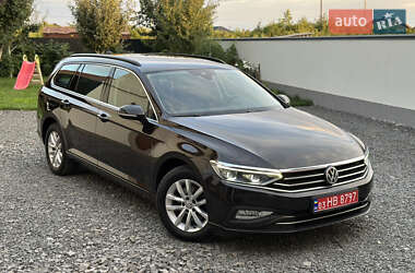 Универсал Volkswagen Passat 2020 в Ужгороде