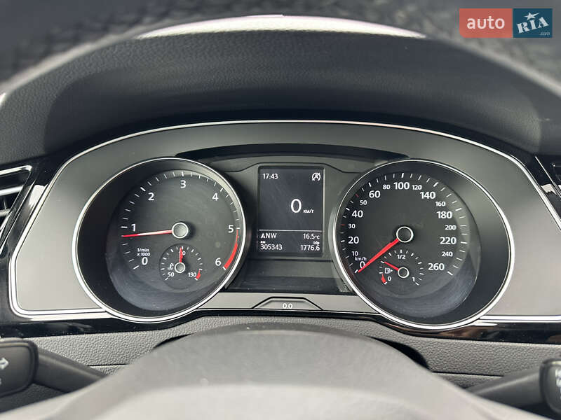 Универсал Volkswagen Passat 2020 в Ужгороде